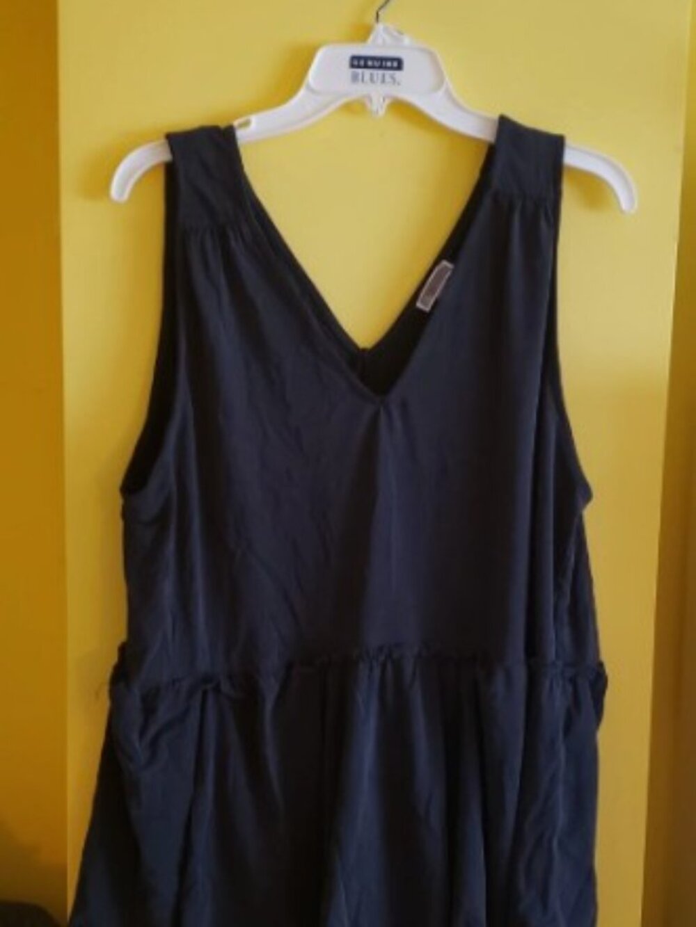 Chelsea 28 Shirt Tank Top V-Neck Sleeveless Black Peplum Ruffle XXL